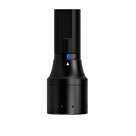 3_ruční svítilna se zelným světlem Ledlenser P6R CORE QC.jpg